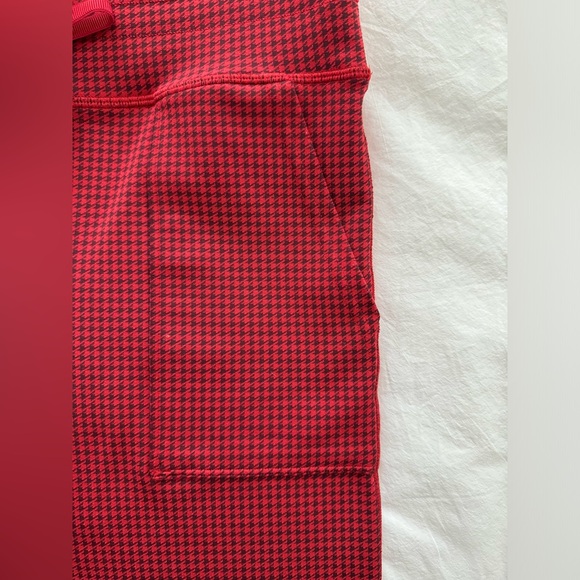 Aerie Houndstooth legging in Royal Berry Red sz L - Picture 7 of 9